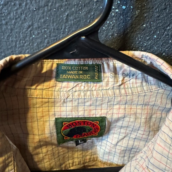 Boston Traders Beige Checkered Men's Button Up Shirt - Picture 2 of 4